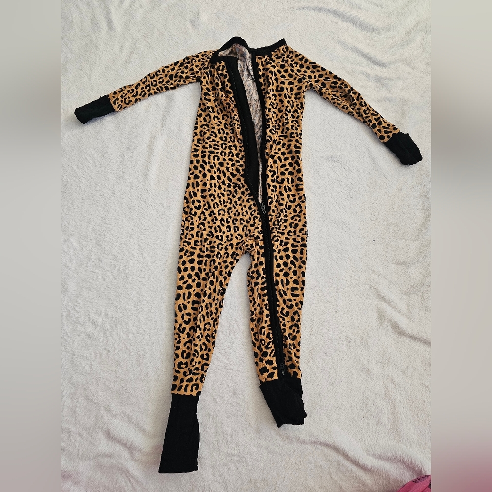 Little Sleepies Convertivle Leopard Zip 12-18mo